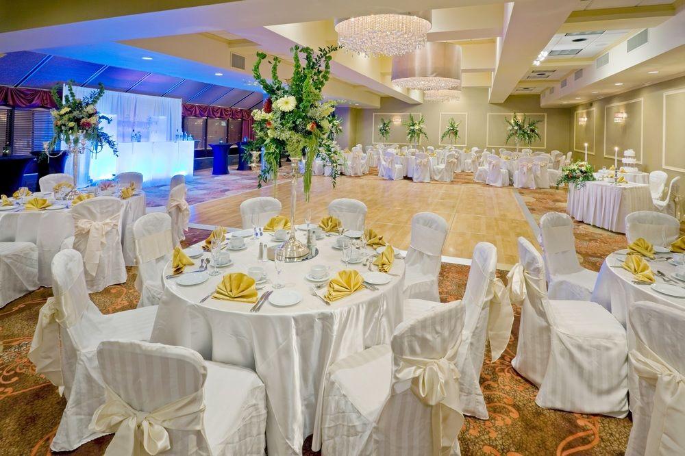 Crowne Plaza Edison By Ihg Hotel Exterior foto