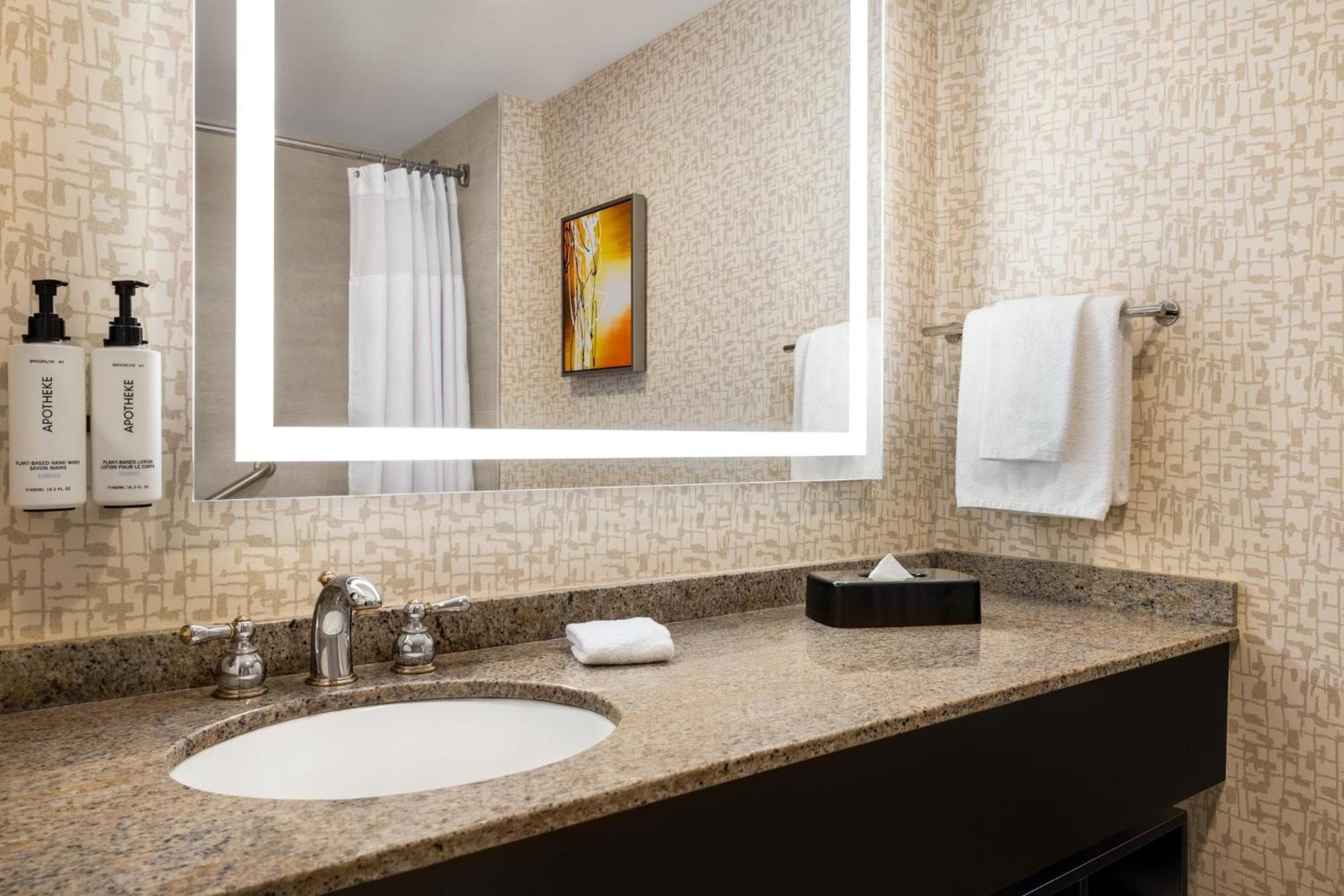 Crowne Plaza Edison By Ihg Hotel Exterior foto