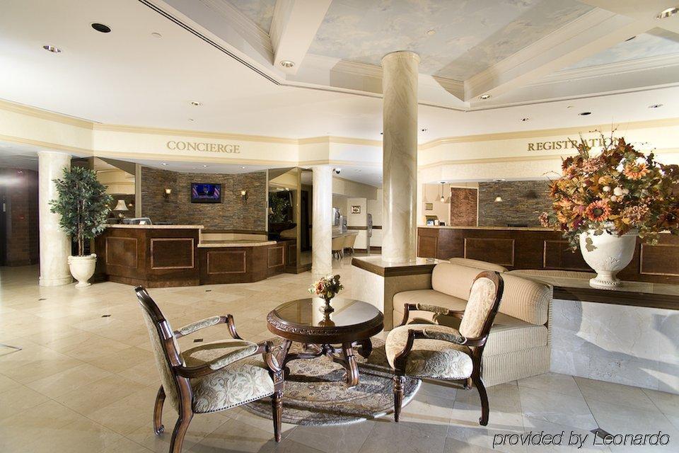 Crowne Plaza Edison By Ihg Hotel Interior foto
